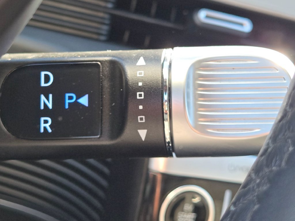 Used 2024 Blue Hyundai SEL image 33