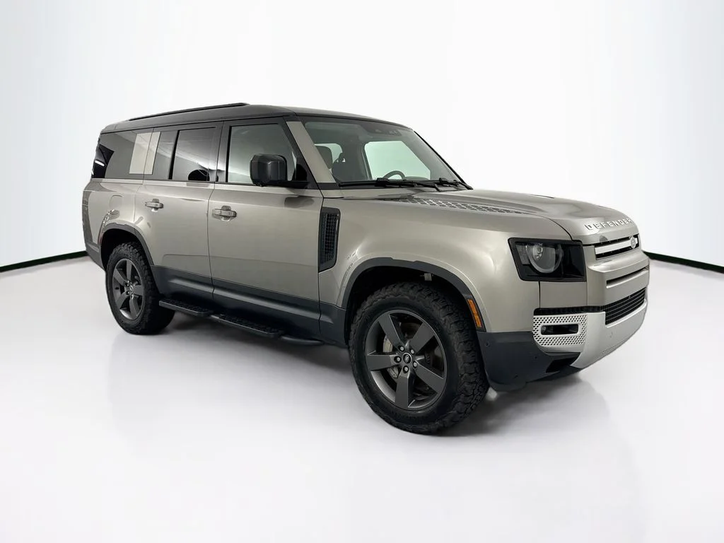 Used 2025 Gray Land Rover S image 3