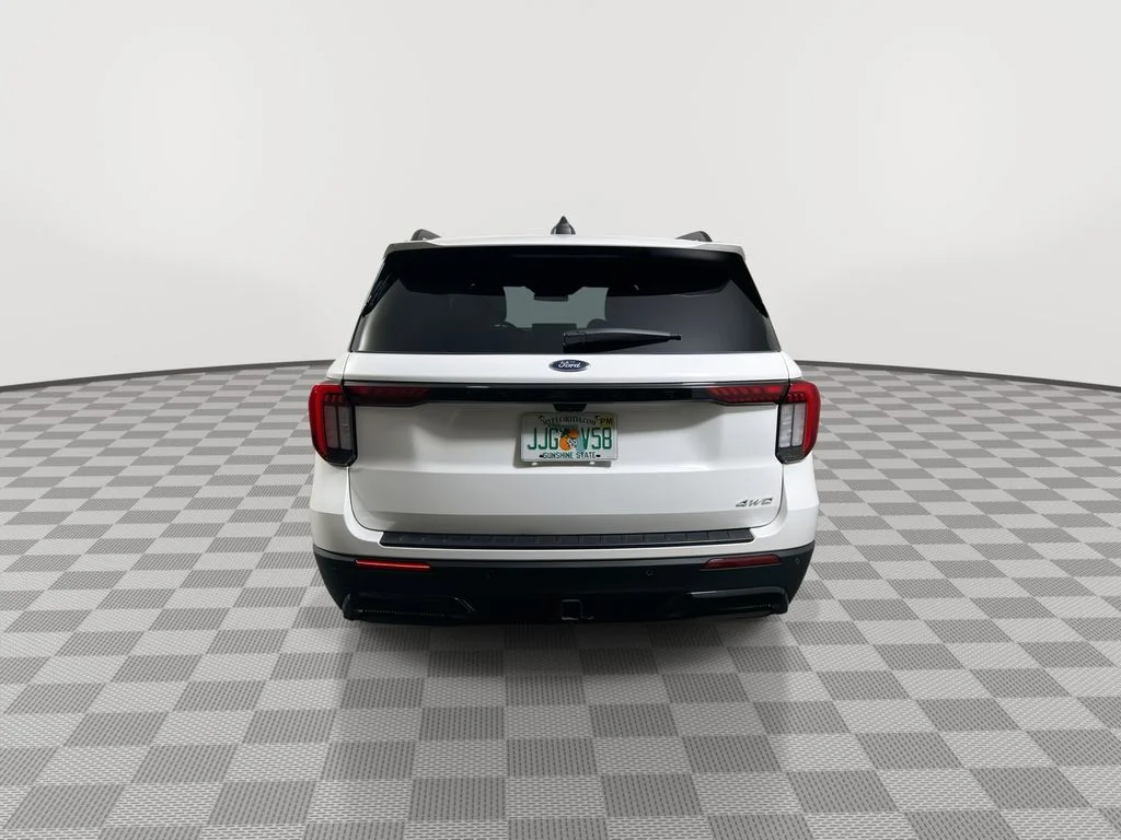 Used 2025 White Ford ST-Line image 6