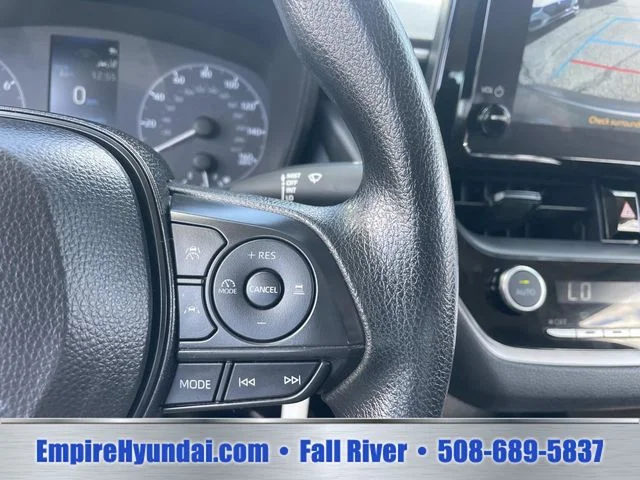 Used 2025  Toyota LE image 26