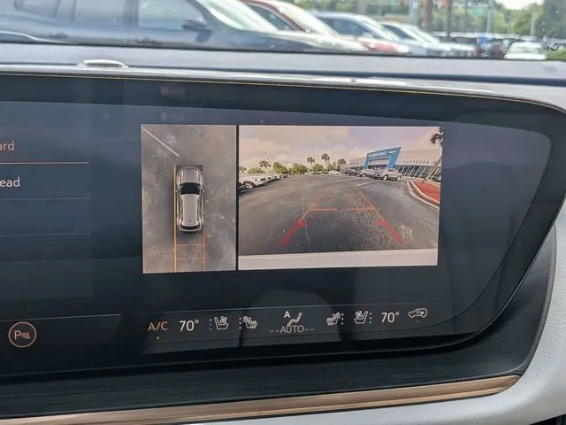 New 2026 Iridescent White Tricoat Buick Avenir image 23
