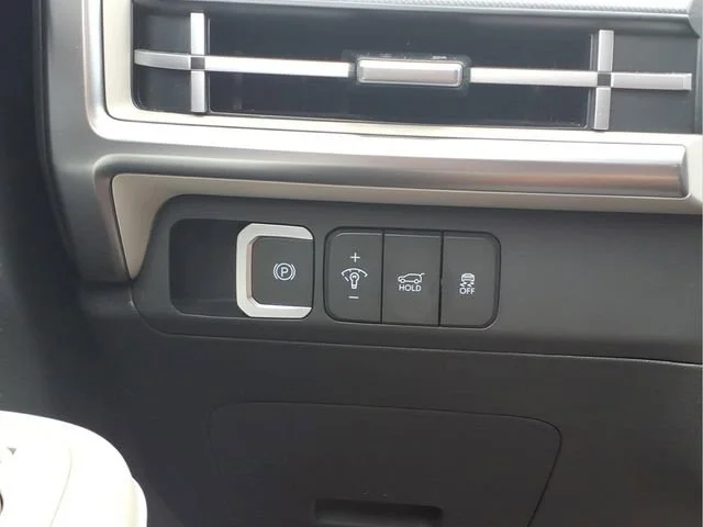 Used 2026  Hyundai SEL image 15