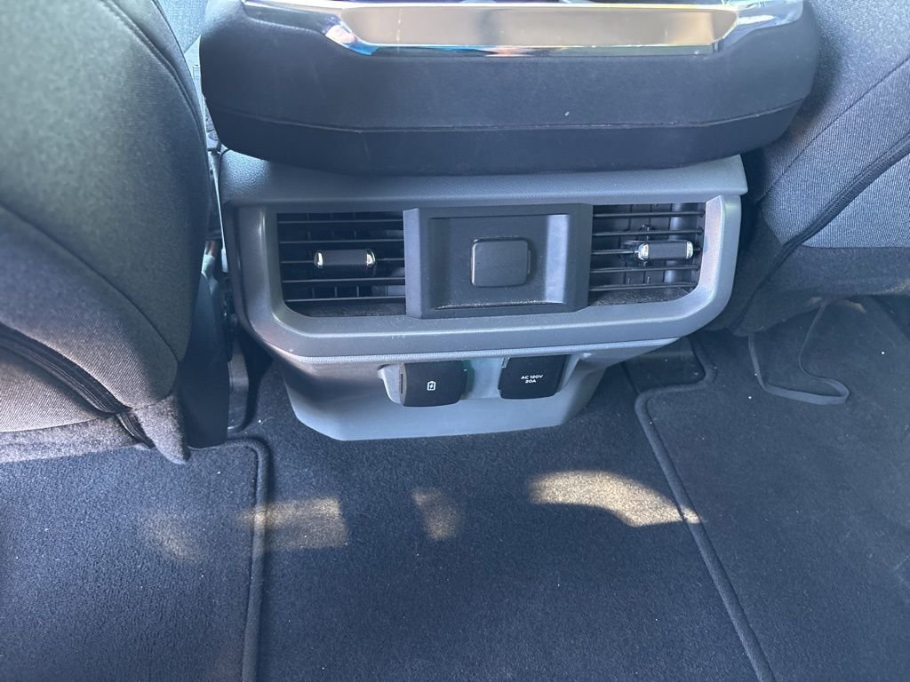 Used 2024 Gray Ford XLT image 21
