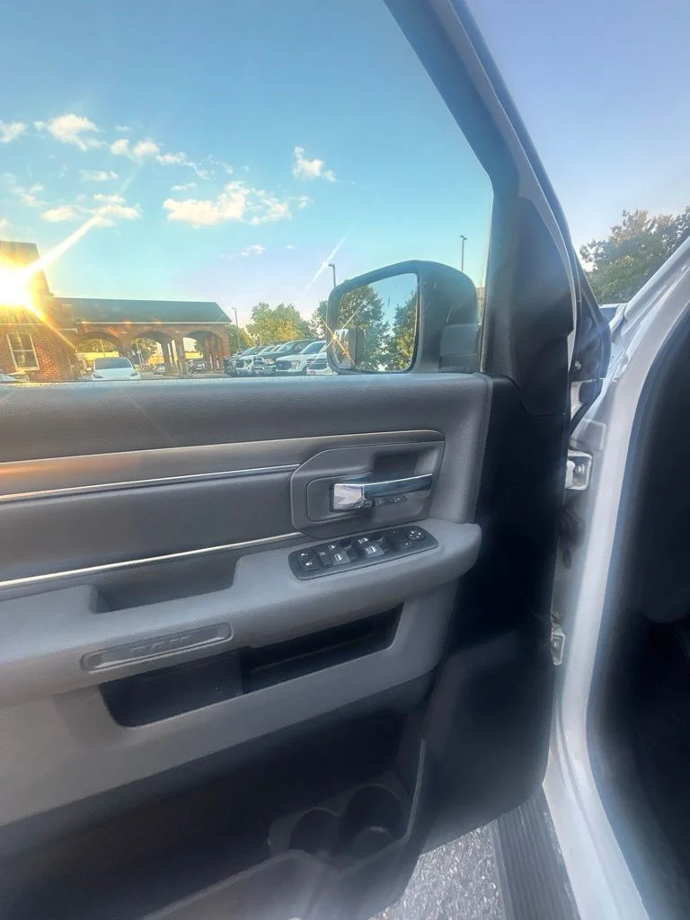 Used 2016 White Ram SLT image 19