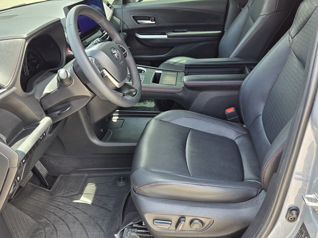 2025 Toyota Sienna XSE