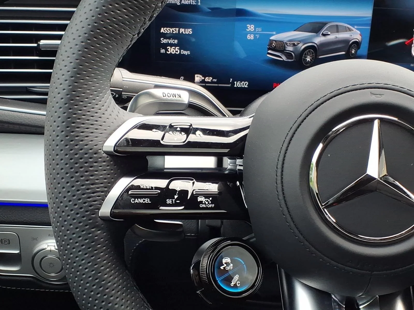 New 2026 MANUFAKTUR Alpine Grey Mercedes-Benz AMG® GLE 53 image 22