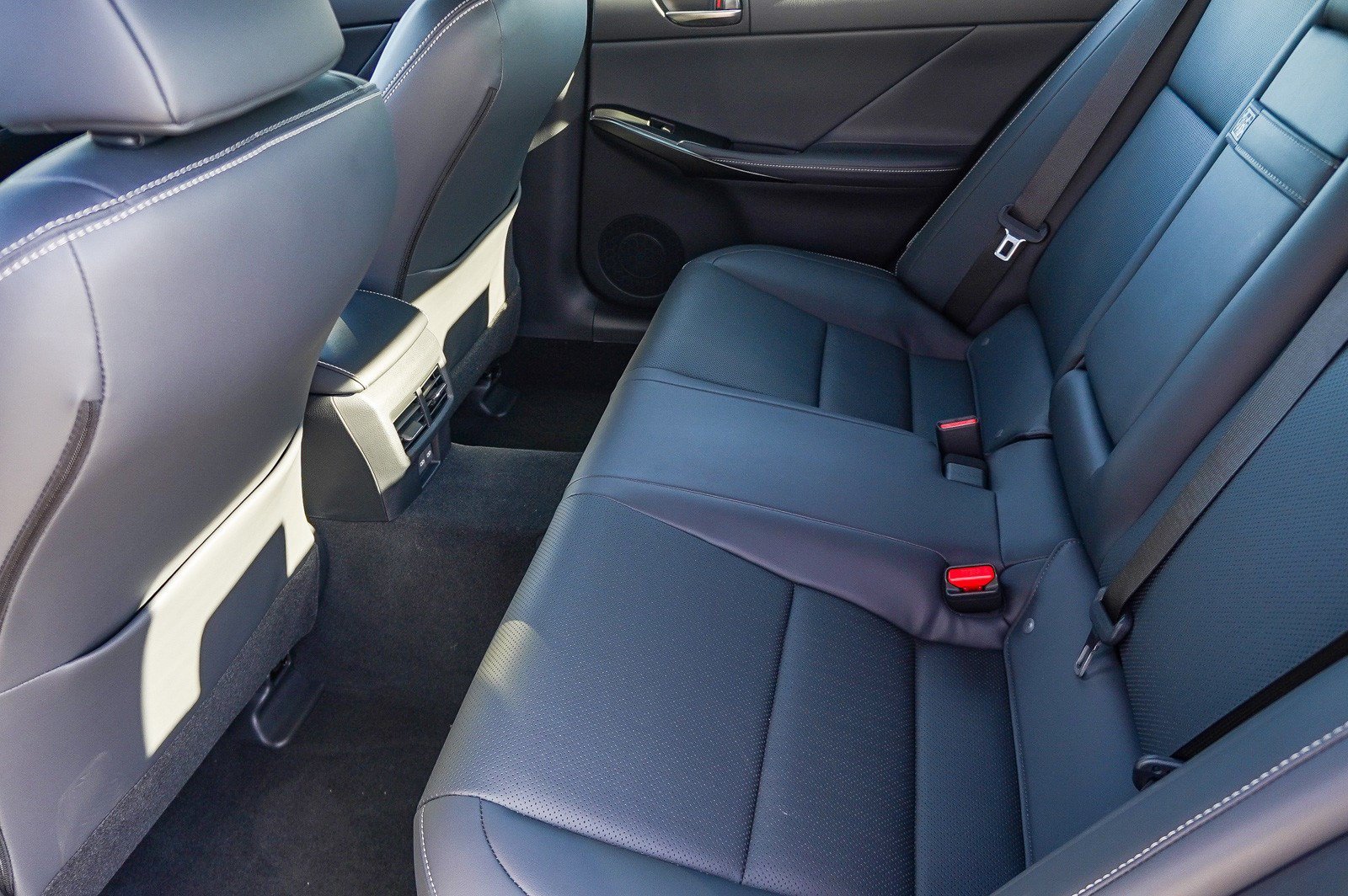 Certified Used 2026 Iridium Lexus 350 F SPORT Design image 21