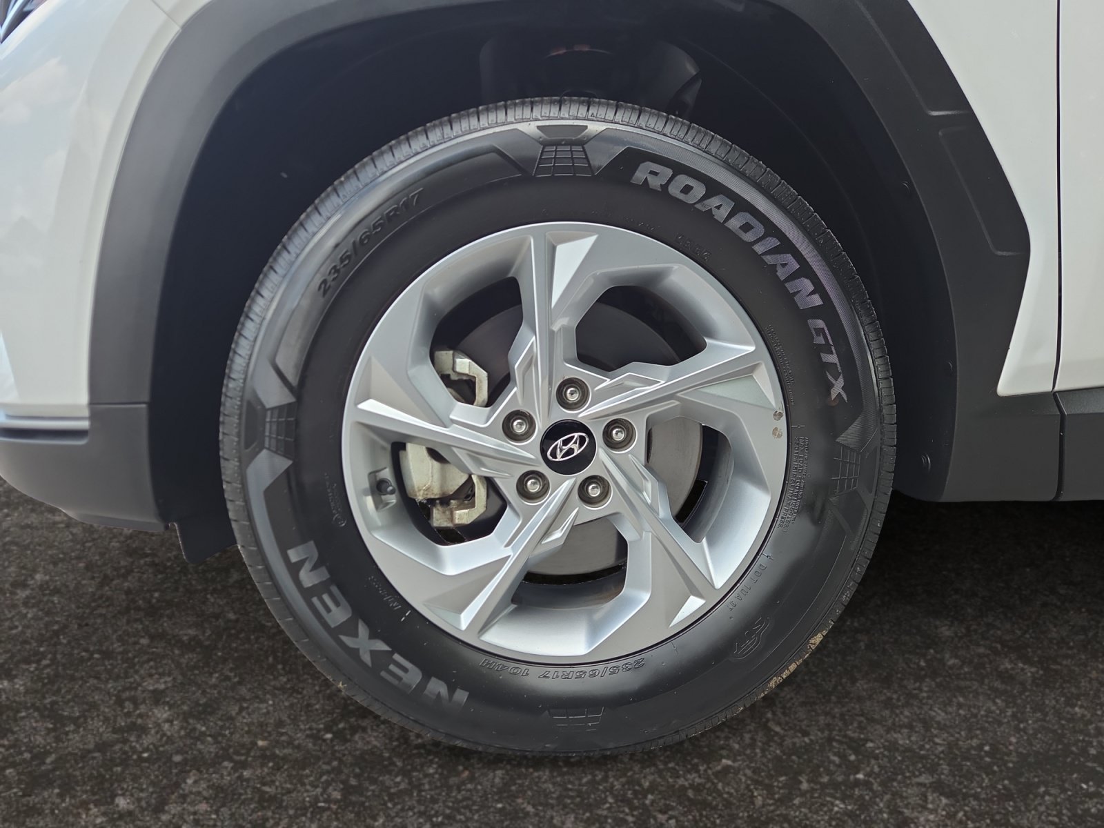Used 2024 White Pearl Hyundai SEL image 22