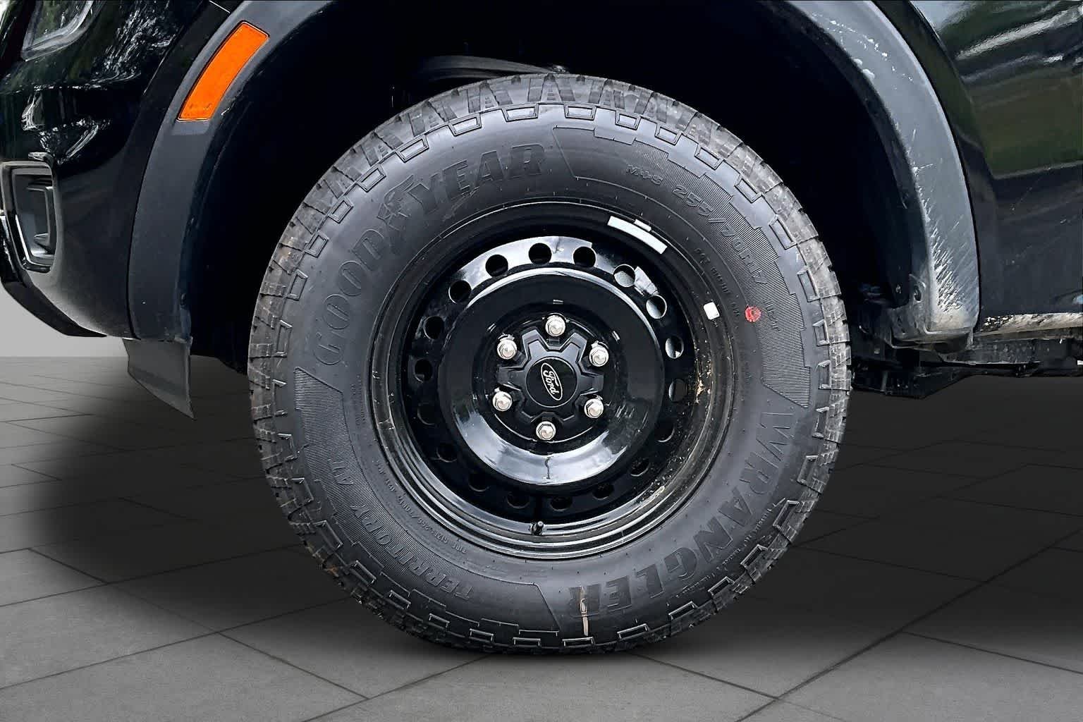 New 2026 Shadow Black Ford XL image 12
