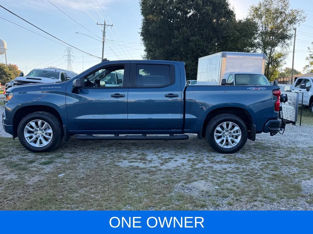 Used 2024 Lakeshore Blue Metallic Chevrolet Custom image 5