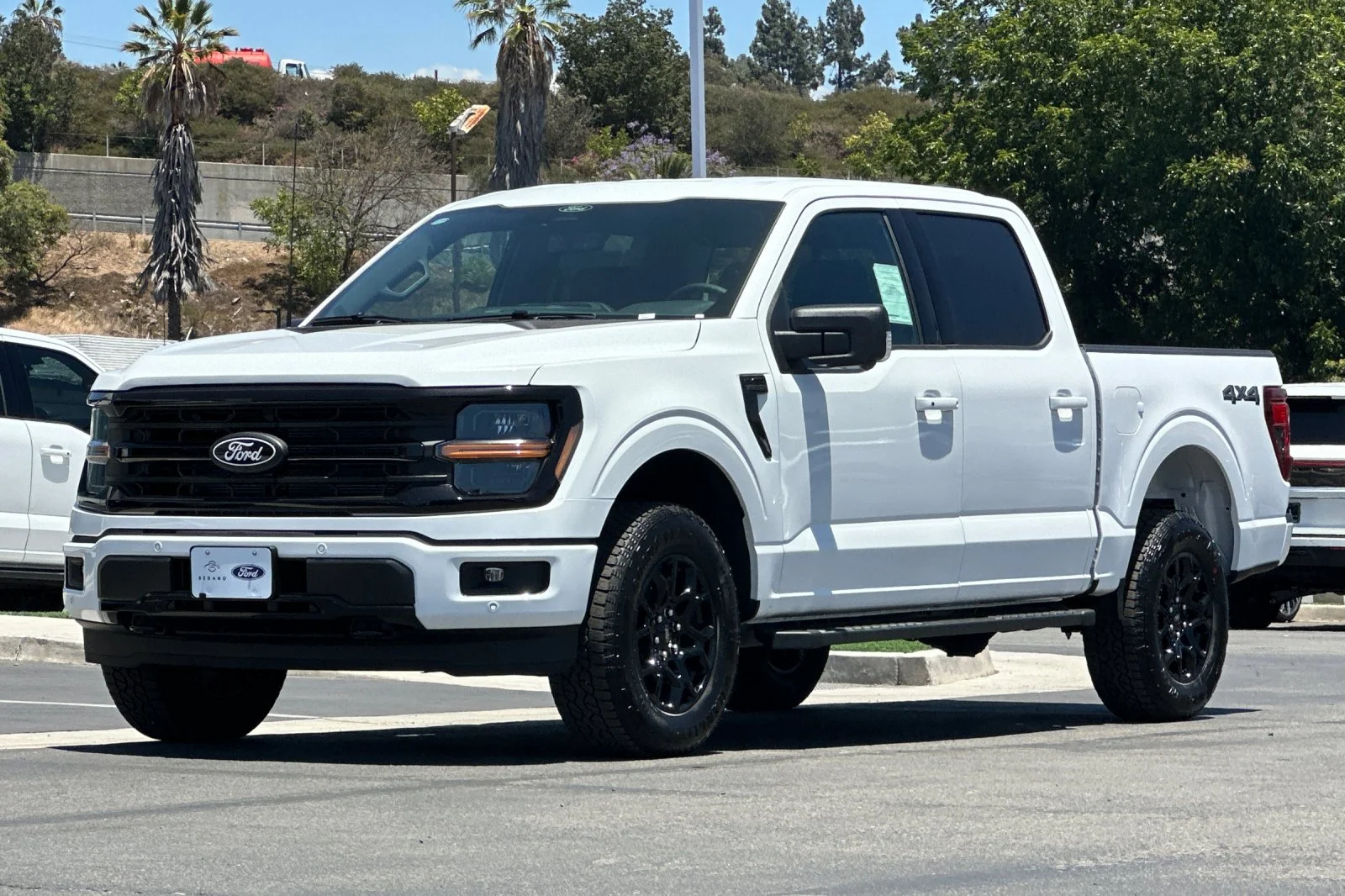 New 2026 Oxford White Ford XLT image 7