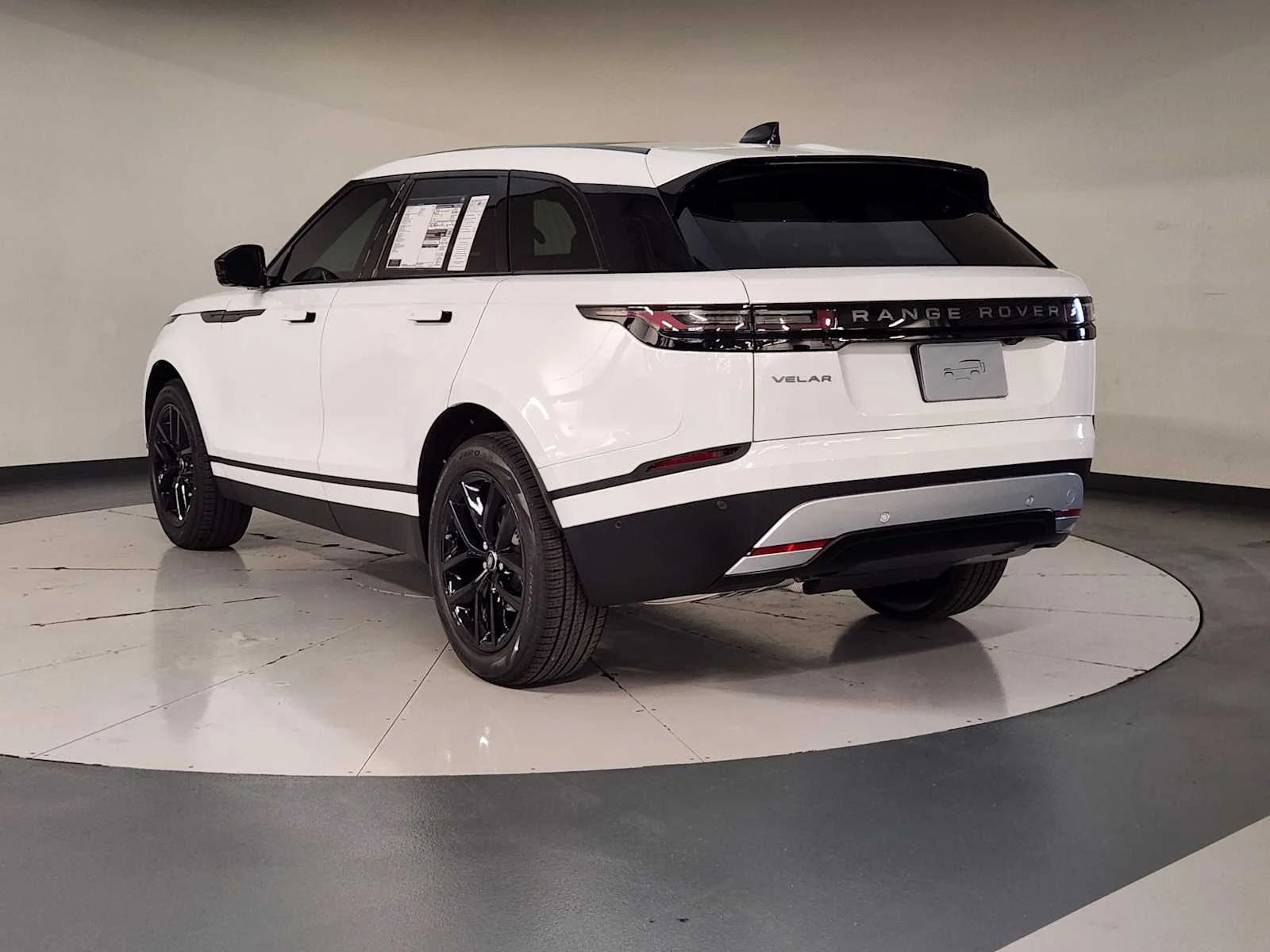 New 2026 Fuji White Land Rover S - P250 image 10