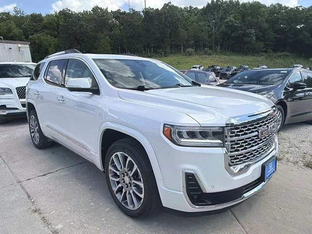 Used 2022 White GMC Denali image 9