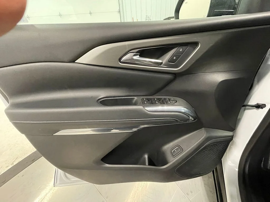 Used 2026 White Chevrolet LT image 23