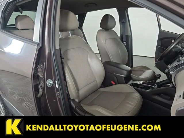 Used 2014 Brown Hyundai SE image 20