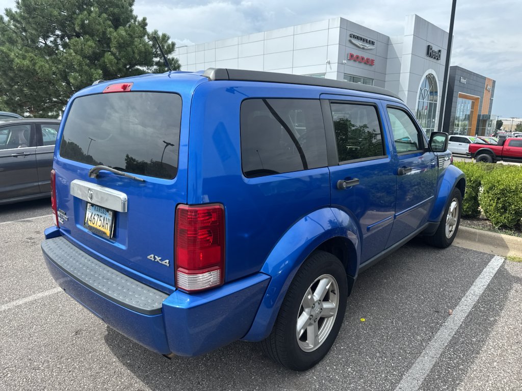 Used 2007 Blue Dodge SLT image 3