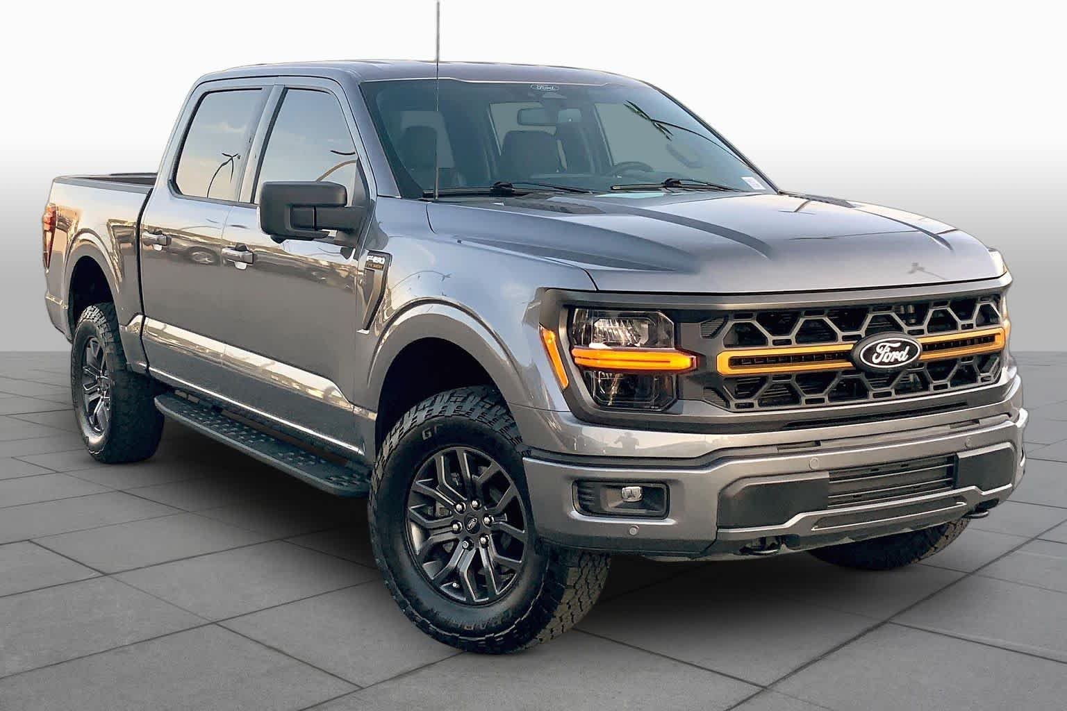 Used 2024 Carbonized Gray Metallic Ford Tremor image 3