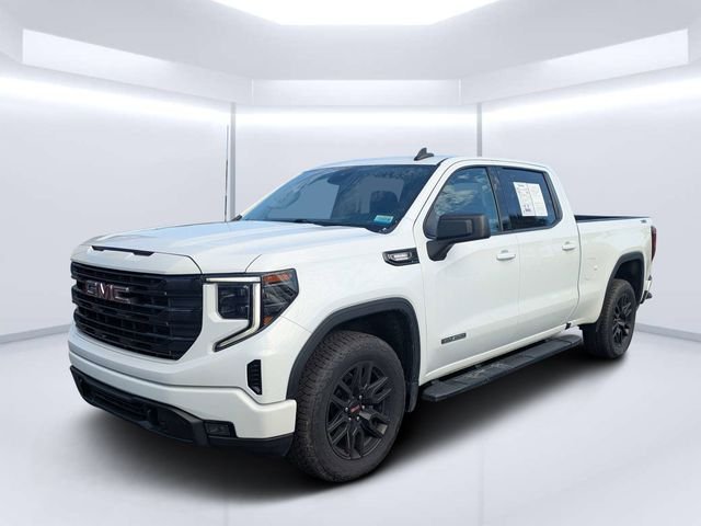 Used 2022 White GMC Elevation image 7