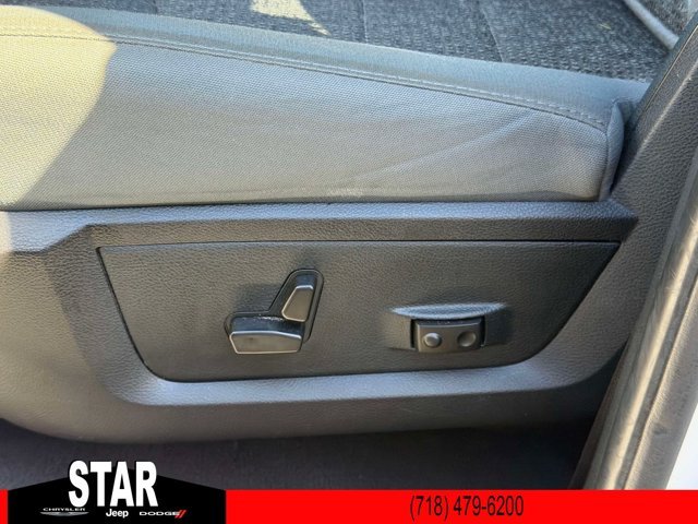Certified Used 2016 Bright White Clearcoat Ram Outdoorsman image 17