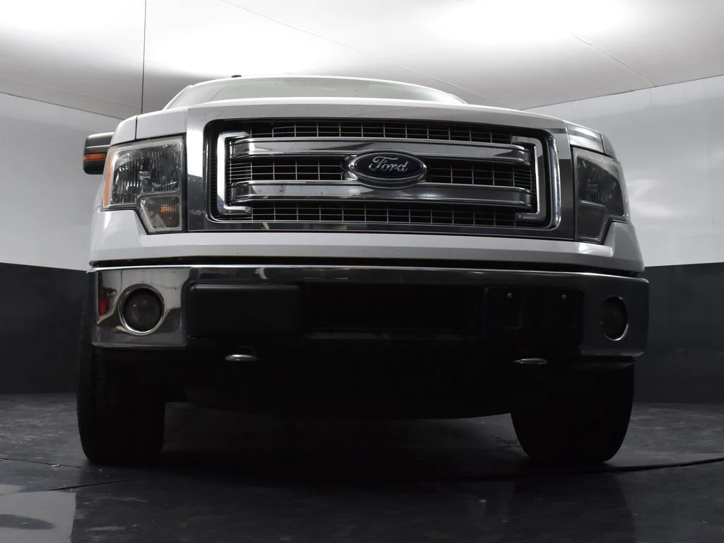 Used 2014 White Ford XLT image 8