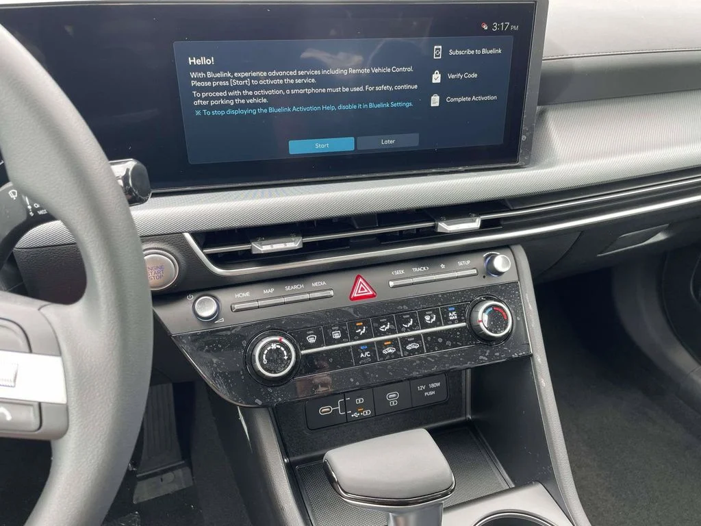 New 2026 White Hyundai SE image 13