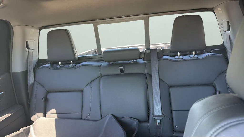 New 2026 Onyx Black GMC Elevation image 16