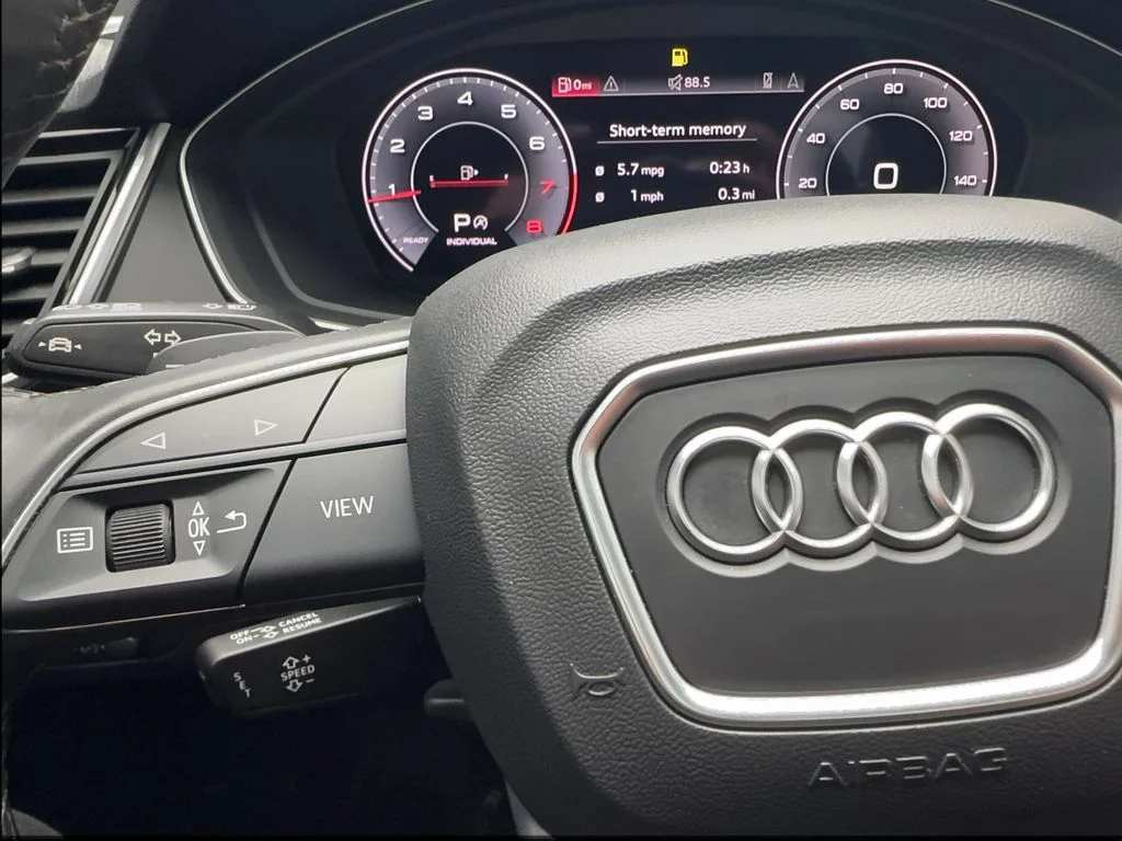 Used 2022 Black Audi  image 41