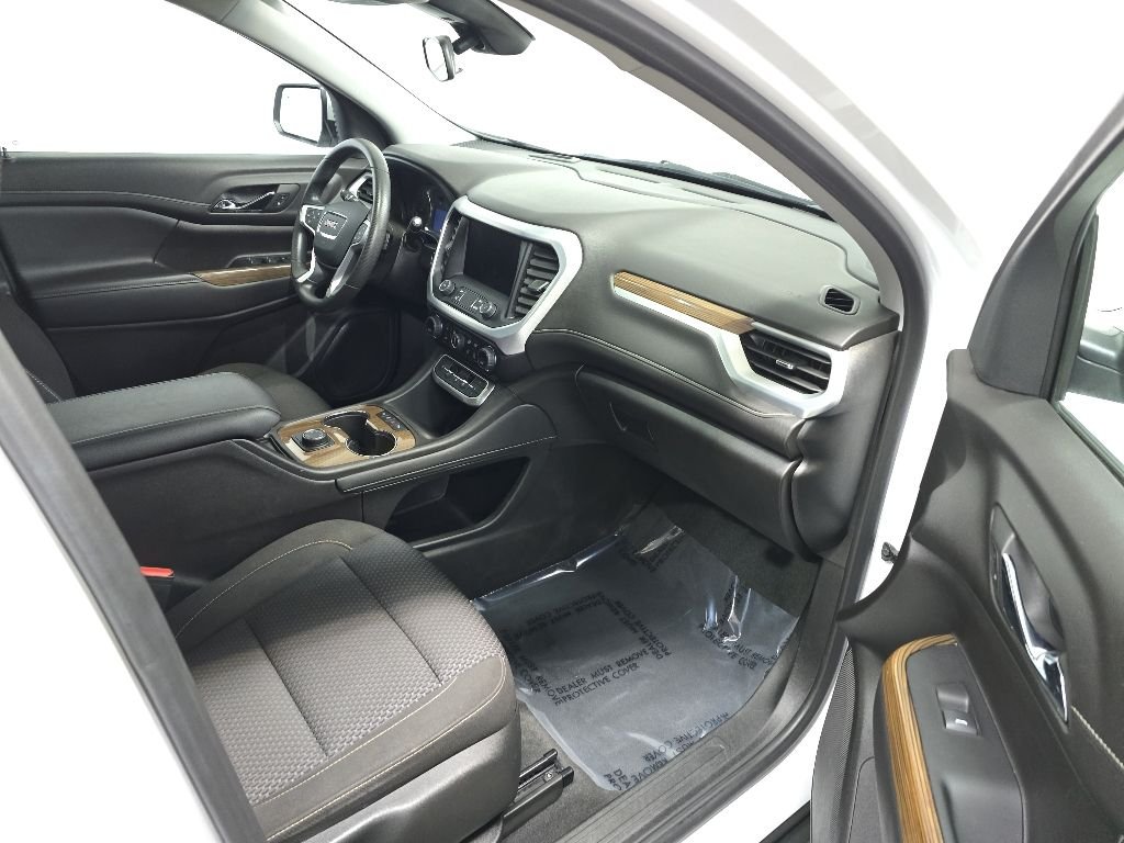 Used 2023 White GMC SLE image 15