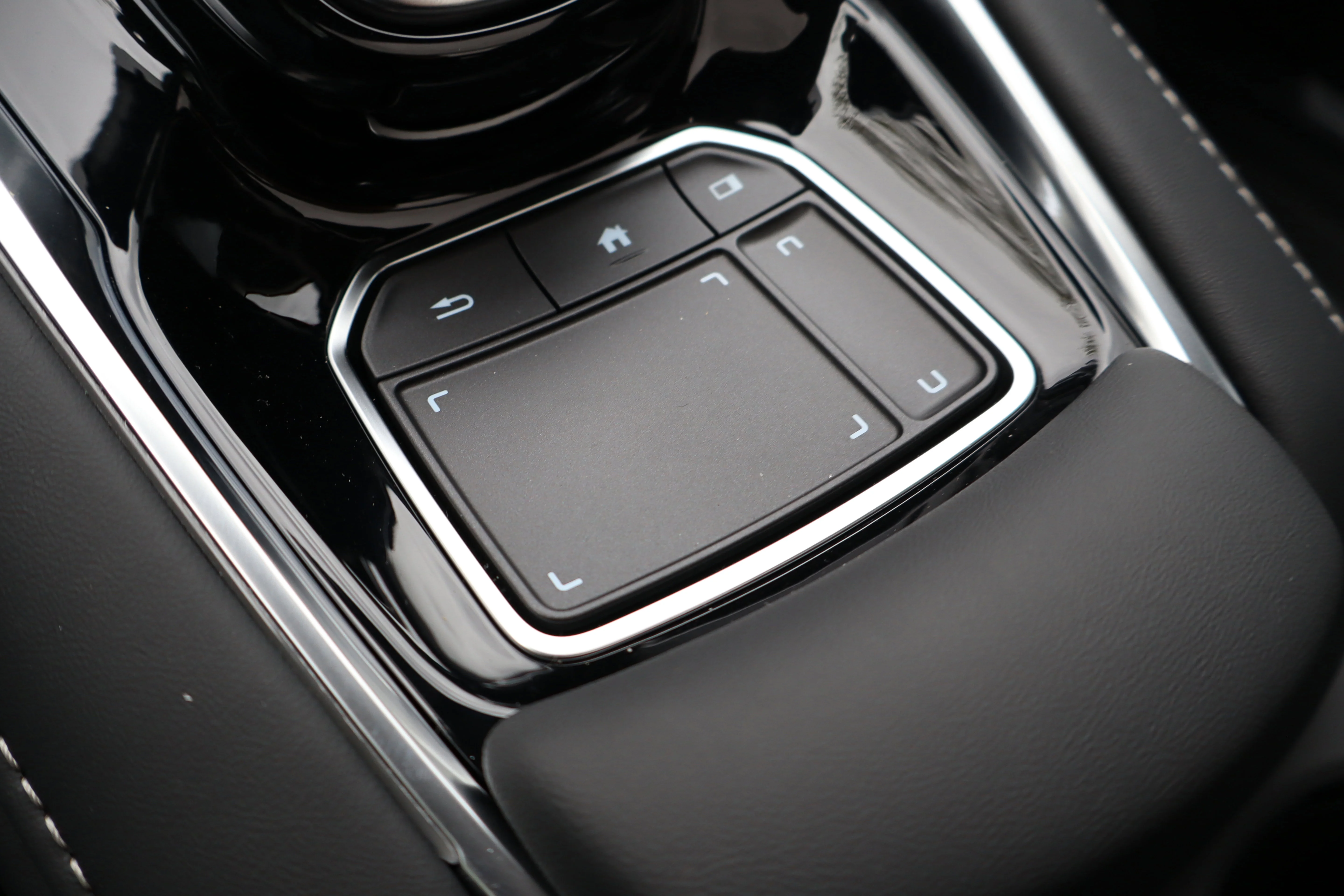 New 2026 Majestic Black Pearl Acura w/Technology Package image 20