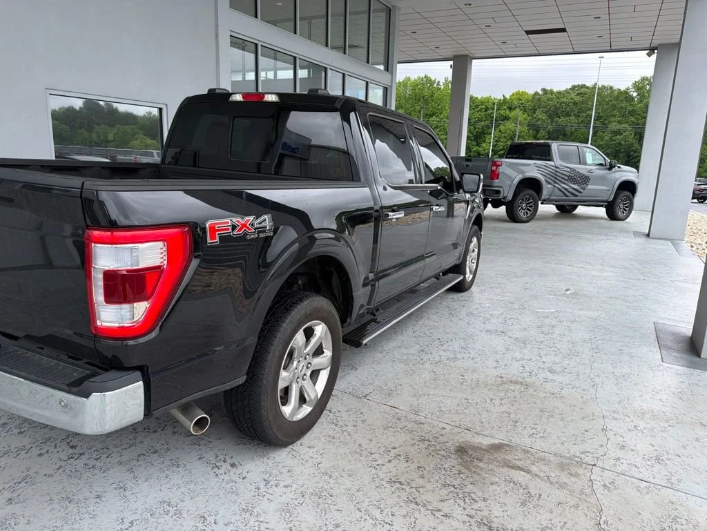 Used 2022 Agate Black Metal Ford XL image 7