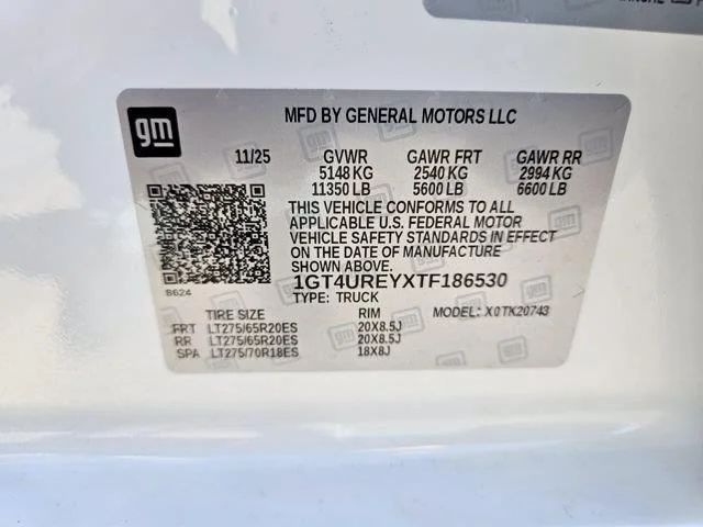 New 2026 Summit White GMC Denali image 30