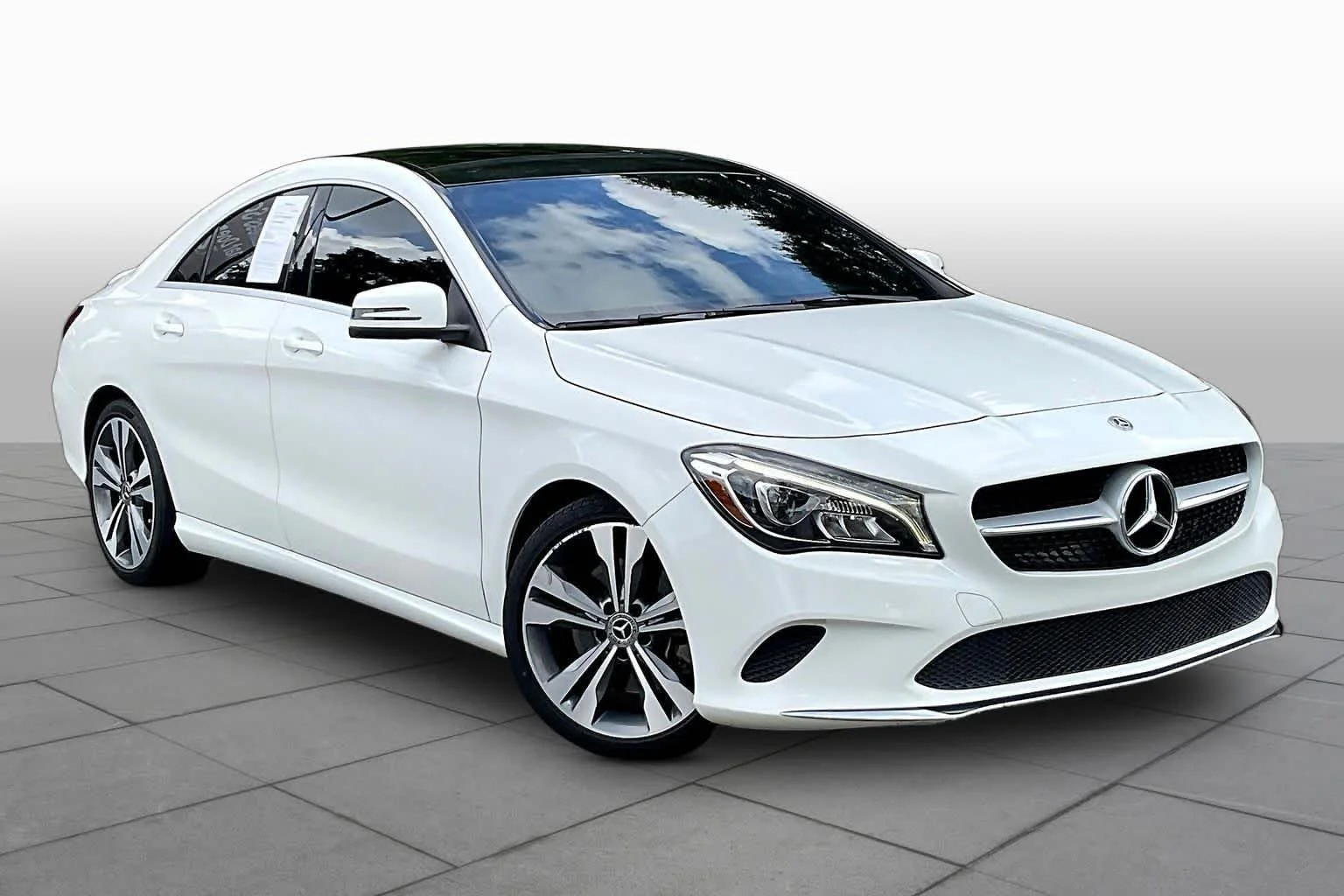 Used 2019 Polar White Mercedes-Benz CLA 250 image 3