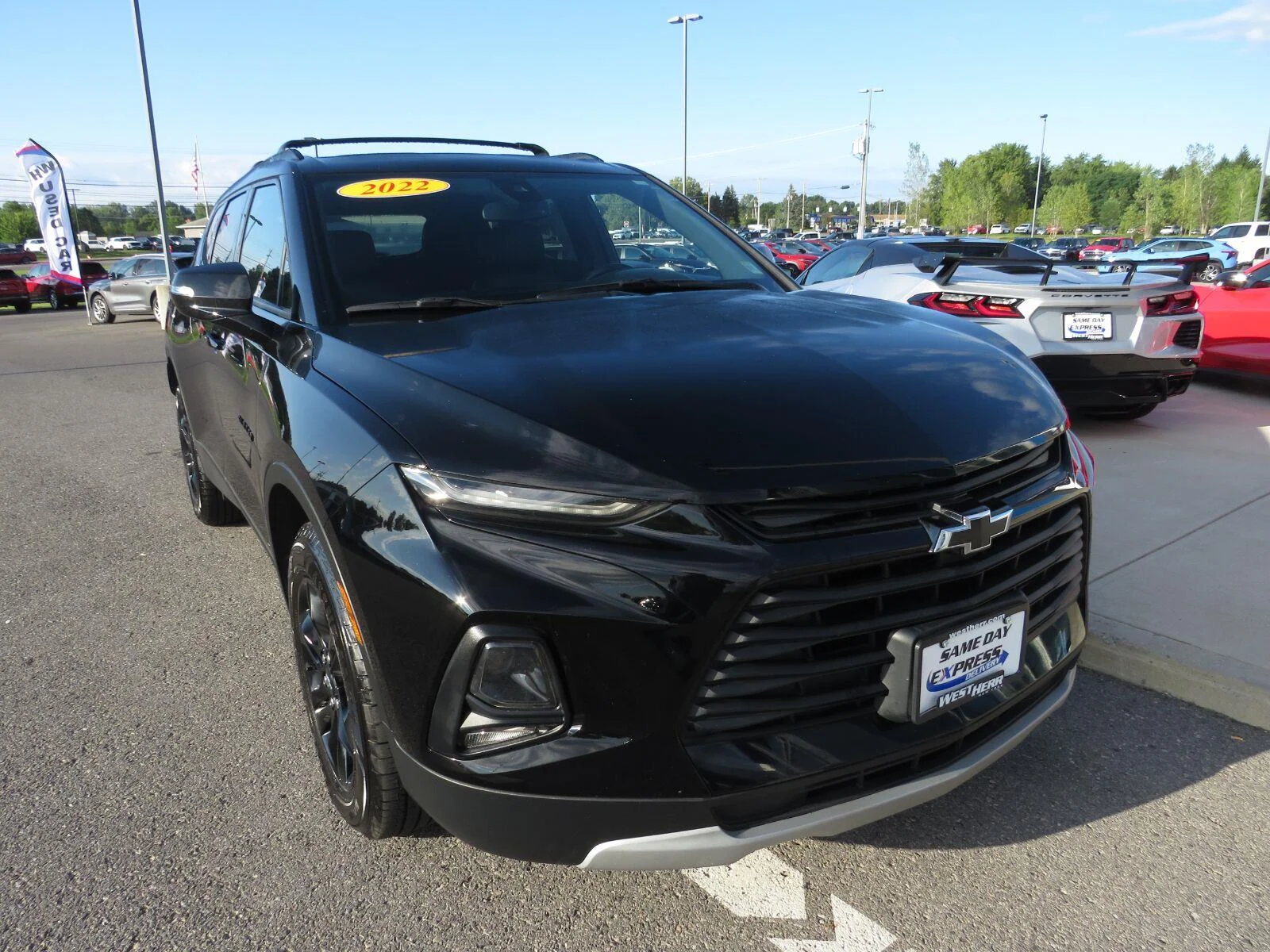 Used 2022 BLACK Chevrolet LT image 3
