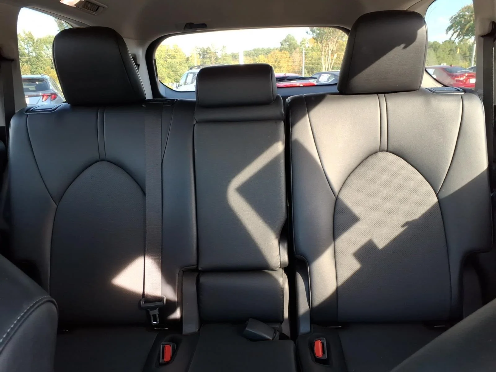 Used 2024 Wind Chill Pearl Toyota XLE image 21