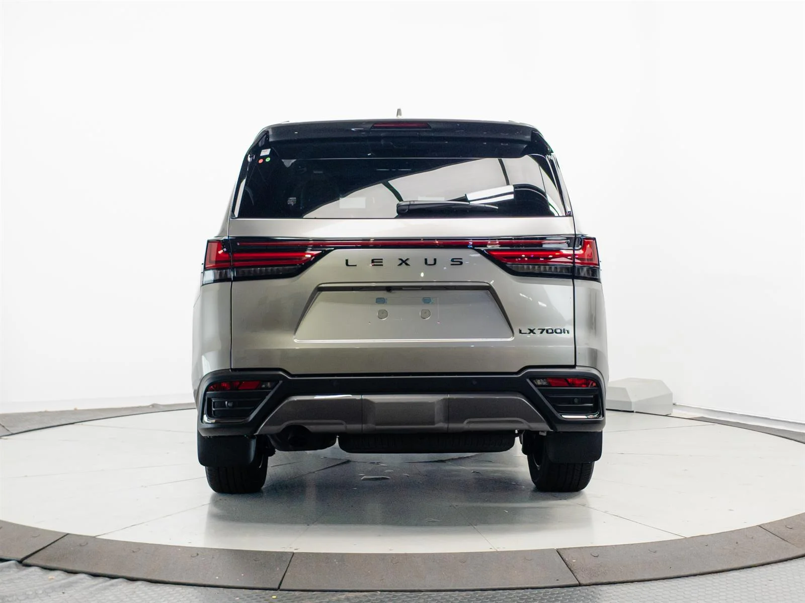 New 2026 Atomic Silver (1j7) Lexus Luxury image 11