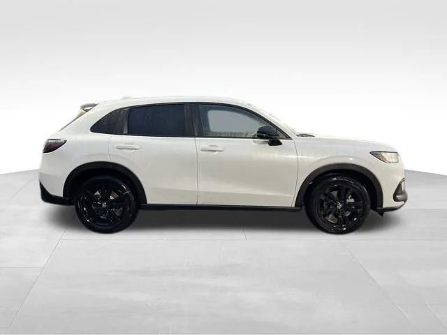 2026 Honda HR-V Sport - Photo 8
