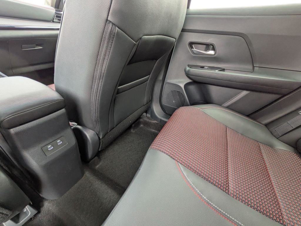2026 Nissan KICKS SR - Photo 27