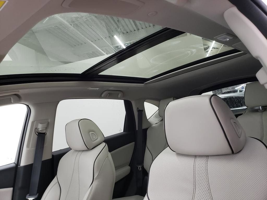 New 2026 Platinum White Pearl Acura Advance Package image 9