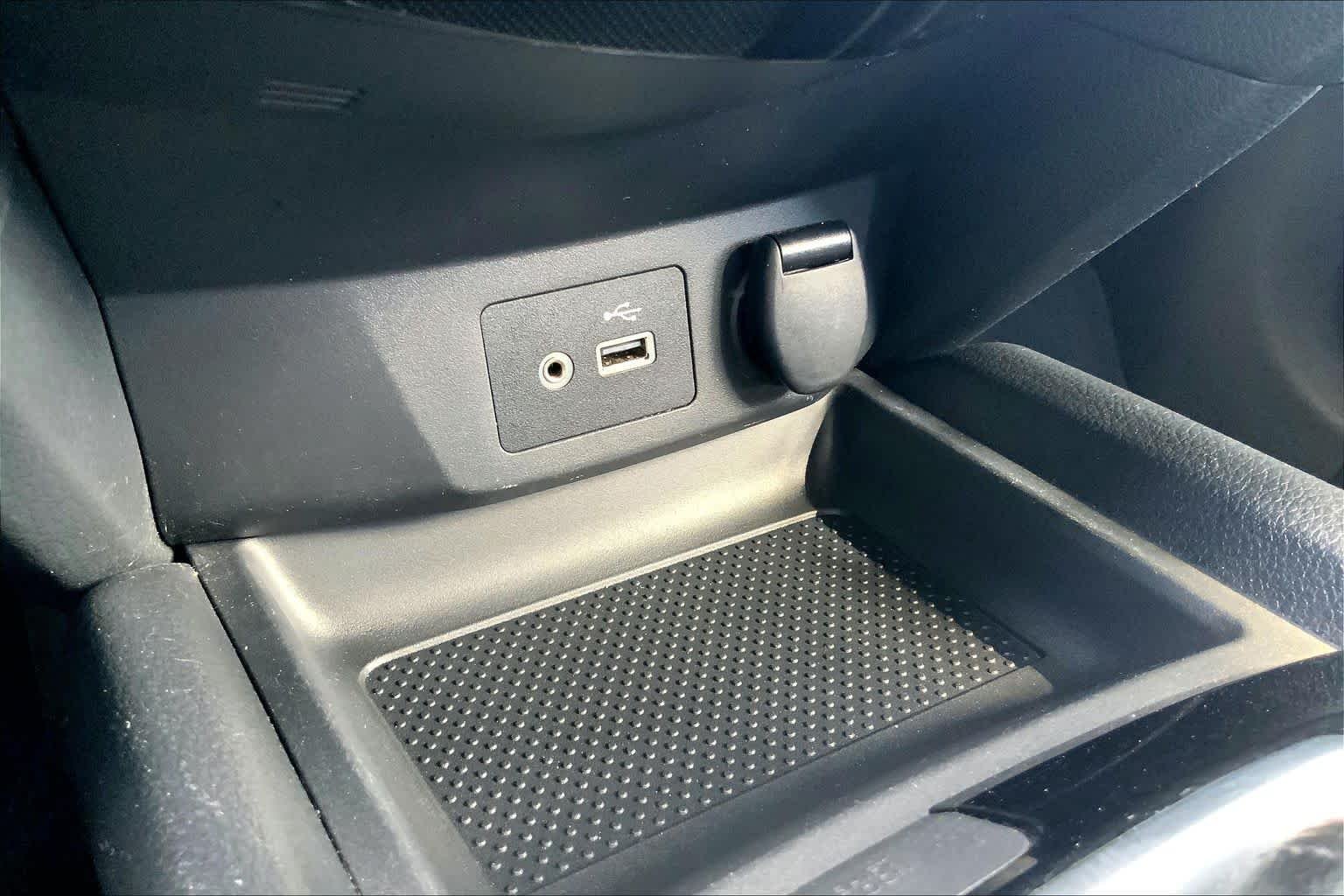 Used 2019 Brilliant Silver Metallic Nissan S image 28