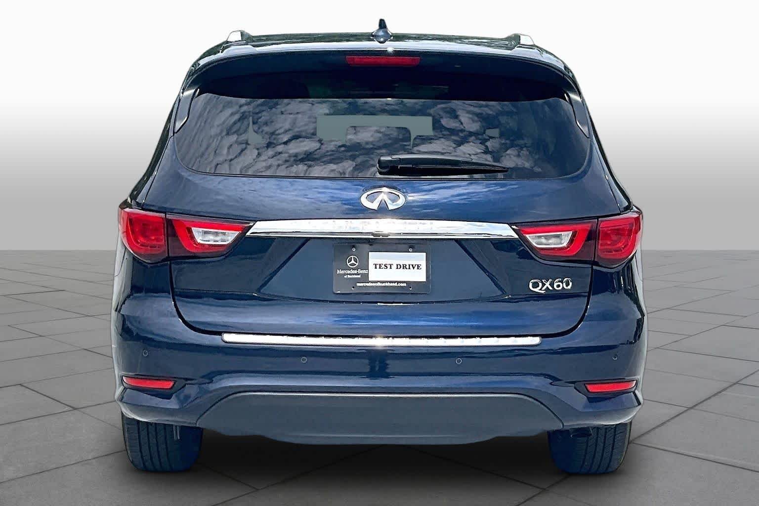 Used 2017 Hermosa Blue INFINITI  image 5