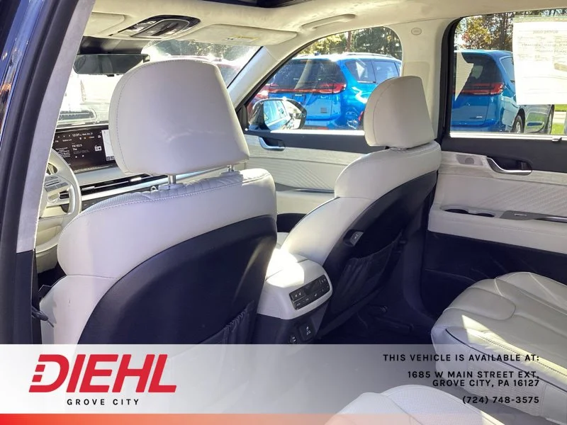 Used 2023 White Hyundai Calligraphy image 14