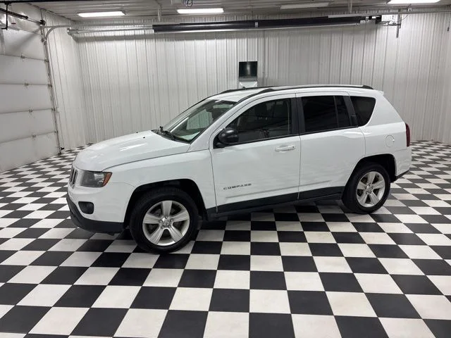 2016 Jeep Compass Sport's photo