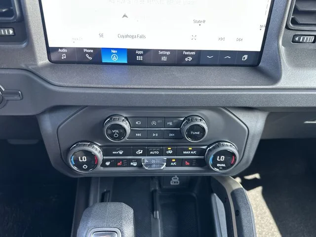 New 2026 Oxford White Ford Badlands® image 17