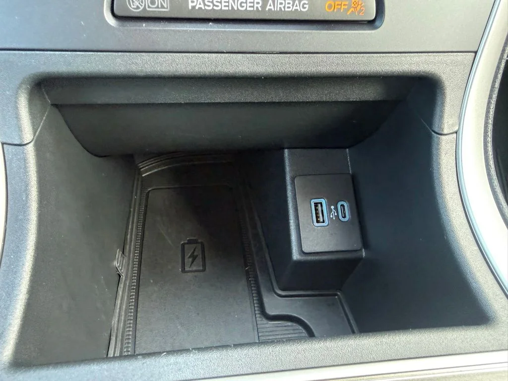 Used 2023 Silver Ford SEL image 28