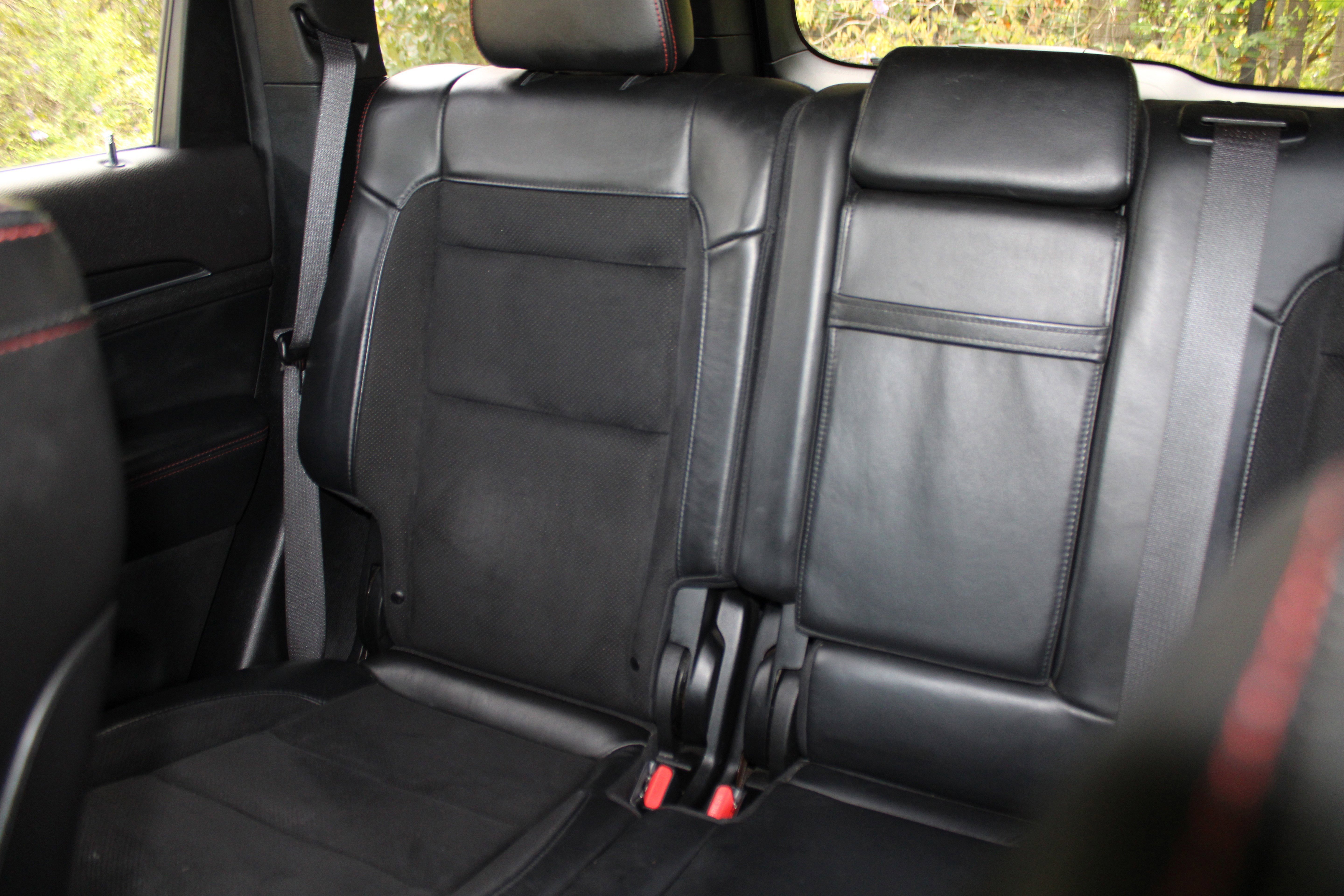 Used 2020 Diamond Black Crystal Pearlcoat Jeep Trailhawk image 29