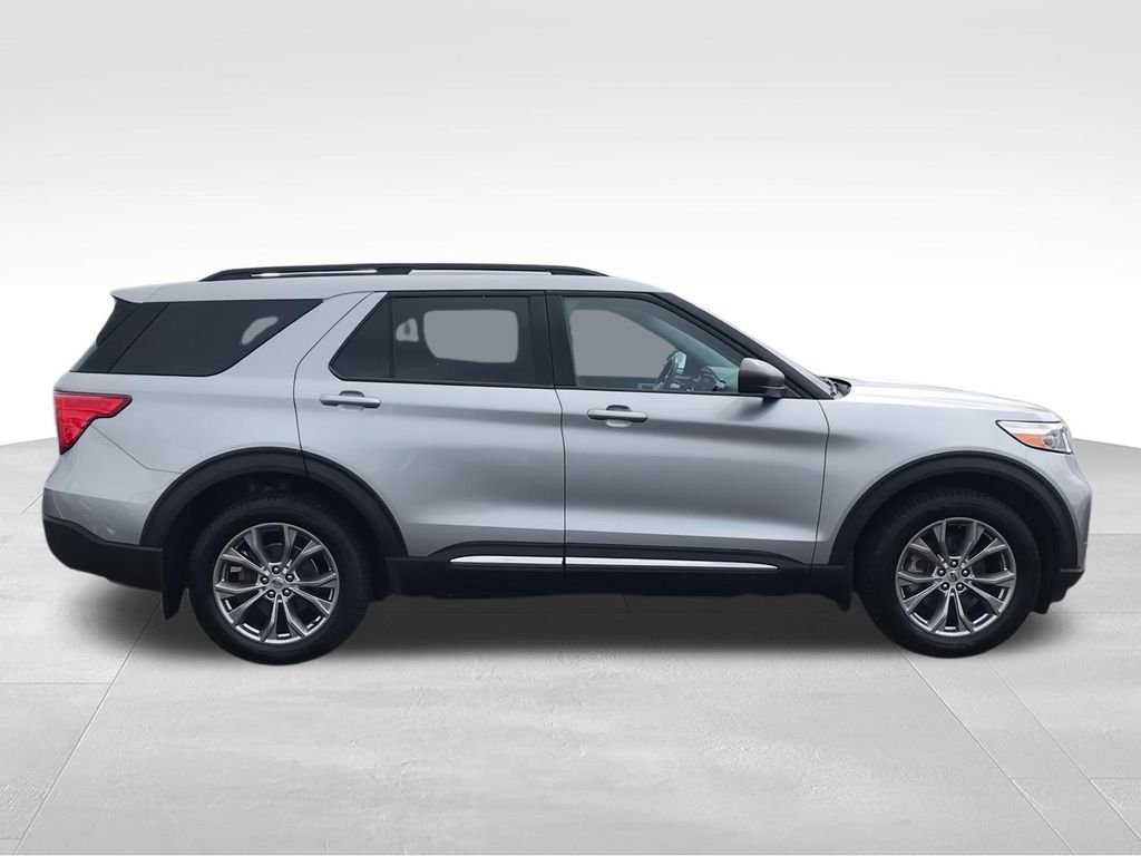 Used 2022 Silver Ford XLT image 9