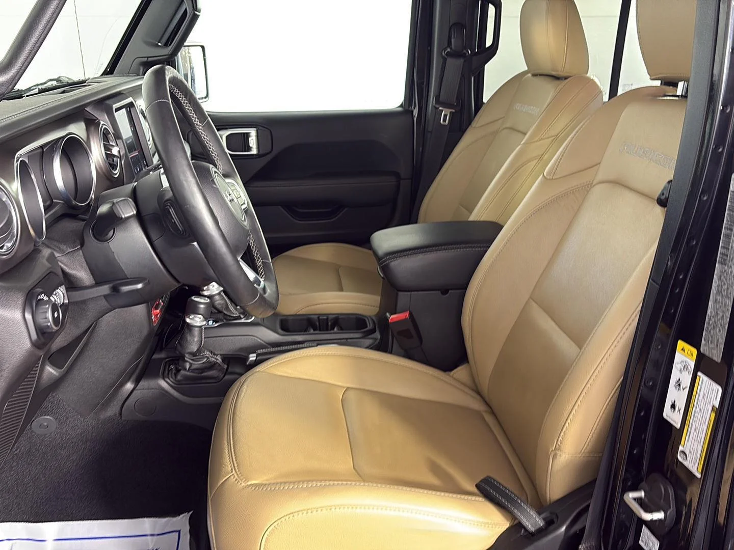 Used 2019 Black Clearcoat Jeep Rubicon image 24