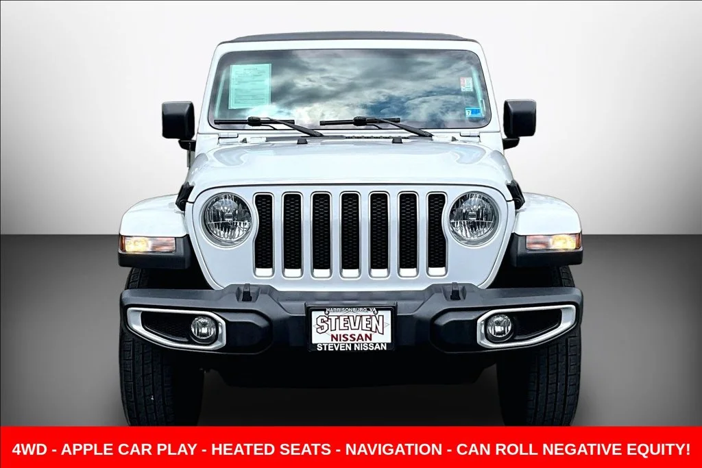 Used 2022 White Jeep Unlimited Sahara image 2