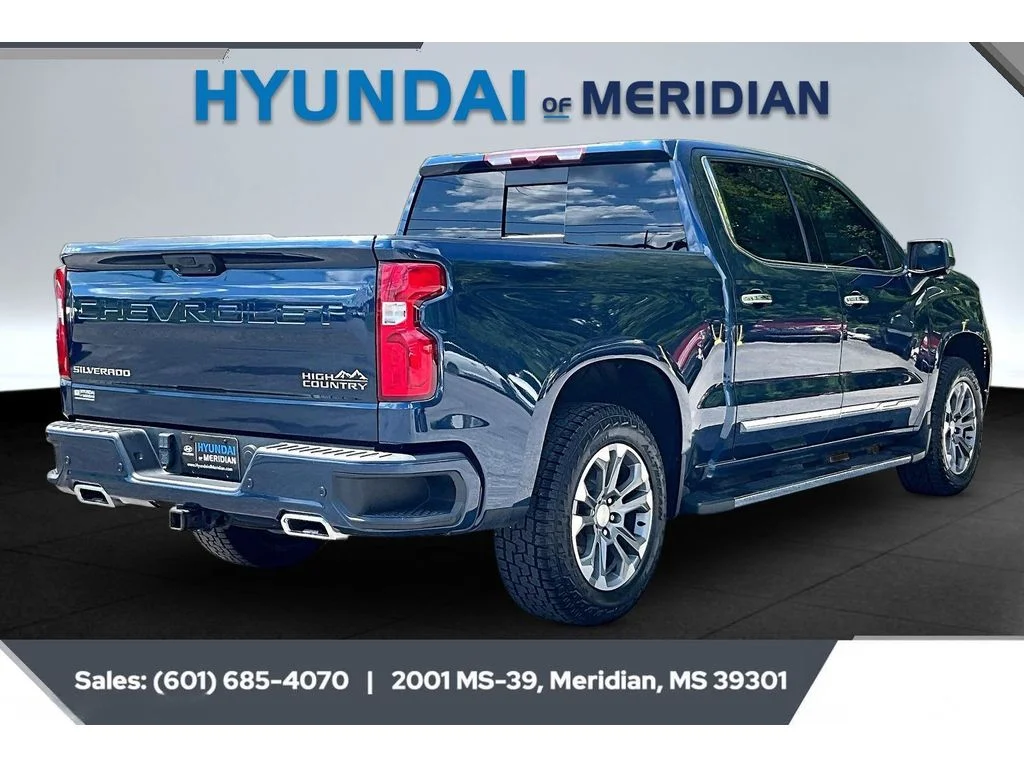 Used 2023 Northsky Blue Metallic Chevrolet High Country image 11