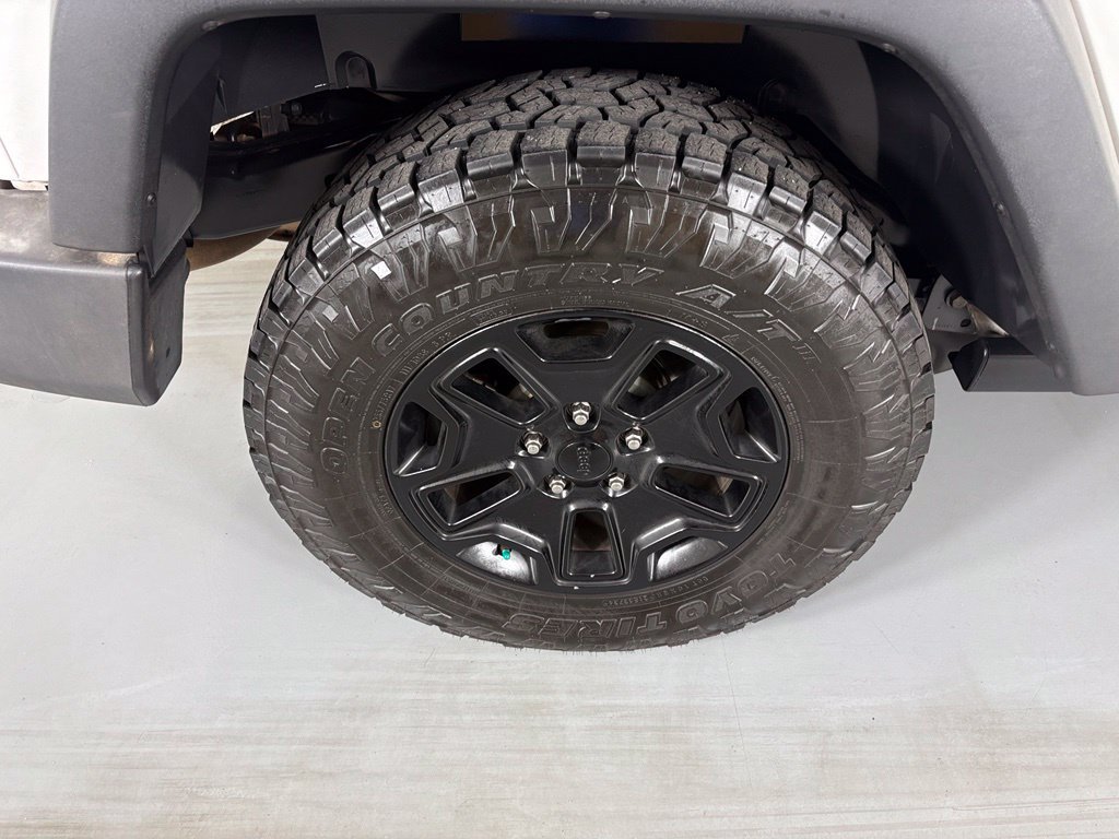 Used 2017 White Jeep Sport image 15